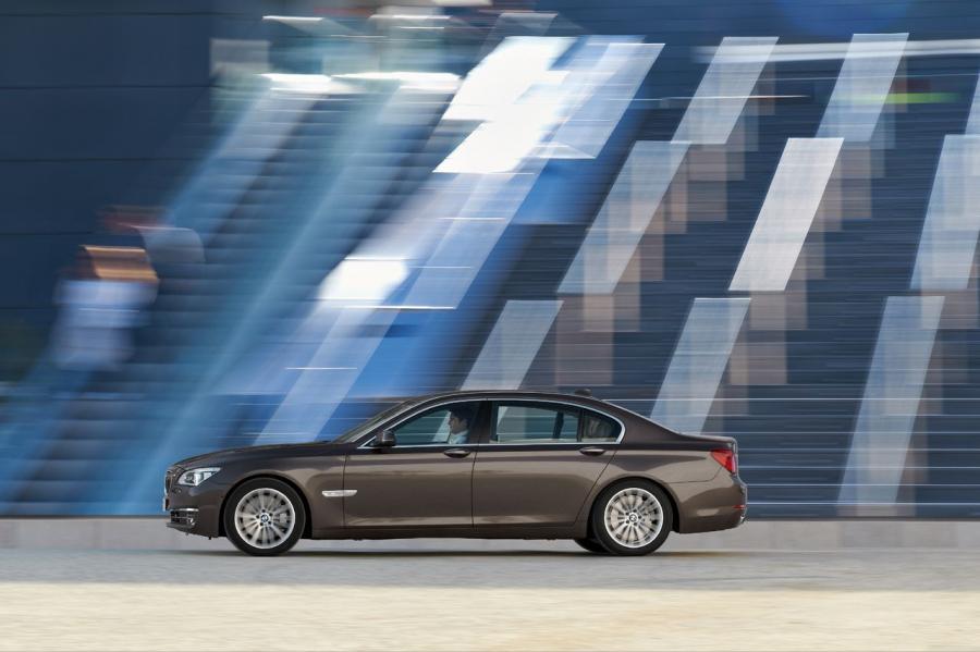  BMW 7-Series 2013 года  (фото 117 из 123)